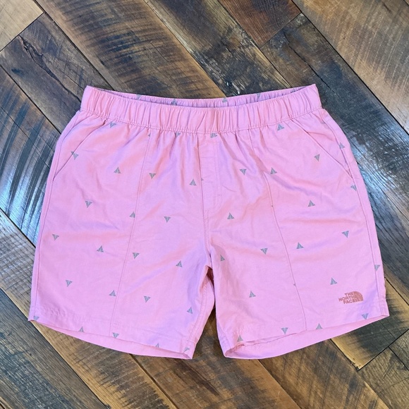 The North Face Pink Printed Pull-On Shorts Men’s Large Lightweight Activewear - Picture 1 of 10